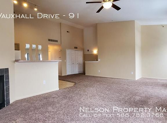 4th image of 14537 Vauxhall Dr #91