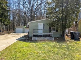 234 Oakwood St, Elyria, OH