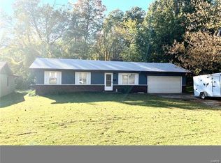 107 Parkview Ct, Troy, IL 62294