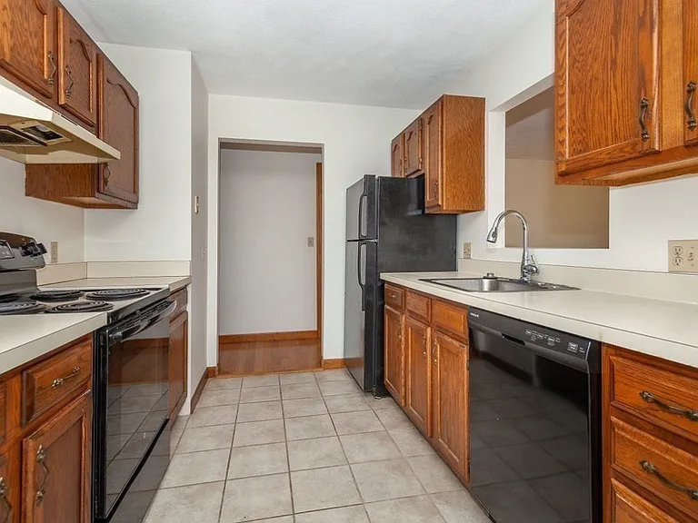 7 North St #1A — Photo 3