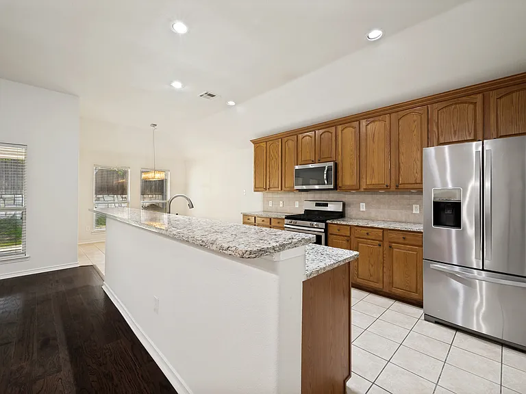 7816 Riverwalk Trl — Photo 12