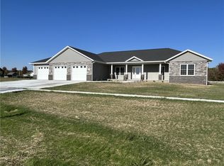 13140 Augusta National Dr, Effingham, IL 62401