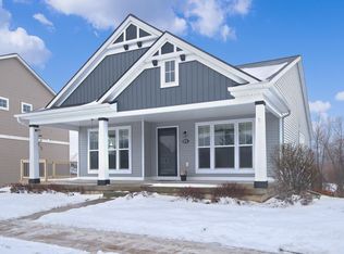 874 Cobblestone Way Dr SE, Byron Center, MI 49315