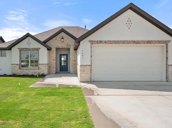 1003 N 5th St, Wolfforth, TX 79382