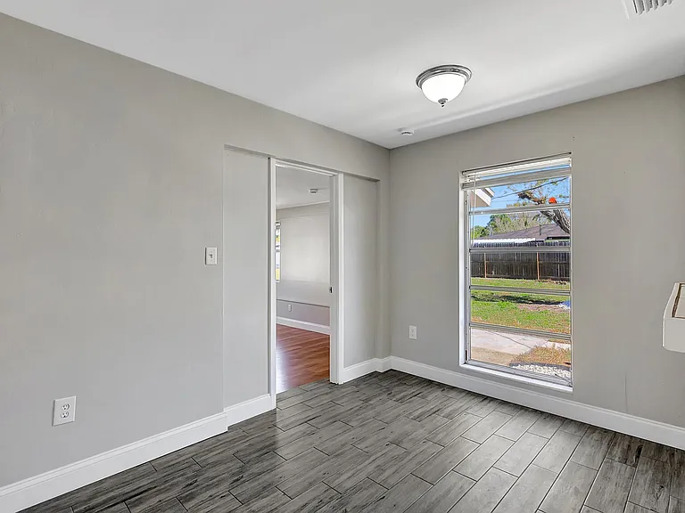 3853 Nottingham Dr — Photo 16