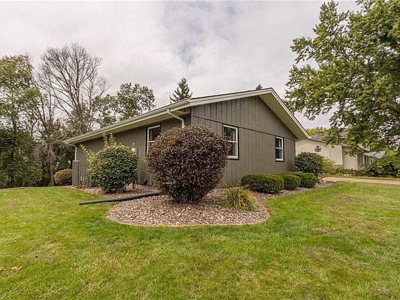 5th image of 2144 Orchard Place