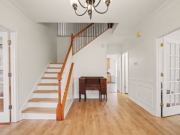 4th image of 1823 Joben Dr