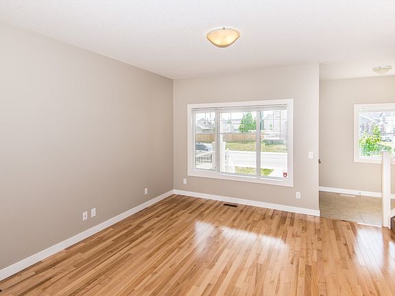 2nd image of 127 Royal Oak Dr NW