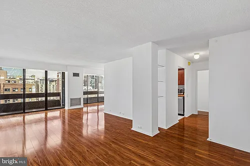 1326 Spruce St #42-1901 Photo 1
