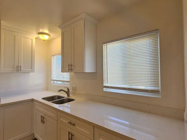 Beechwood, 3355 Beechwood Ave #61-D, Lynwood, CA 90262