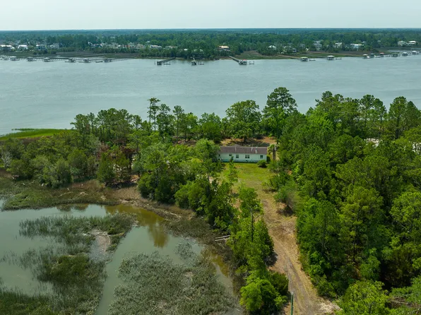 641 Tuxbury Farm Rd, Charleston, SC 29492