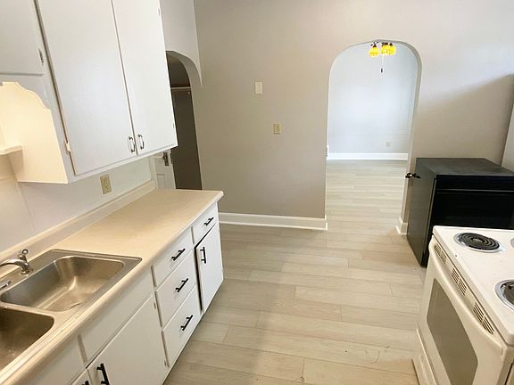 4th image of 629 Scott St #414