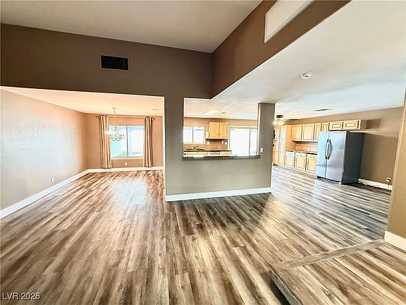 4th image of 6236 Elmira Dr