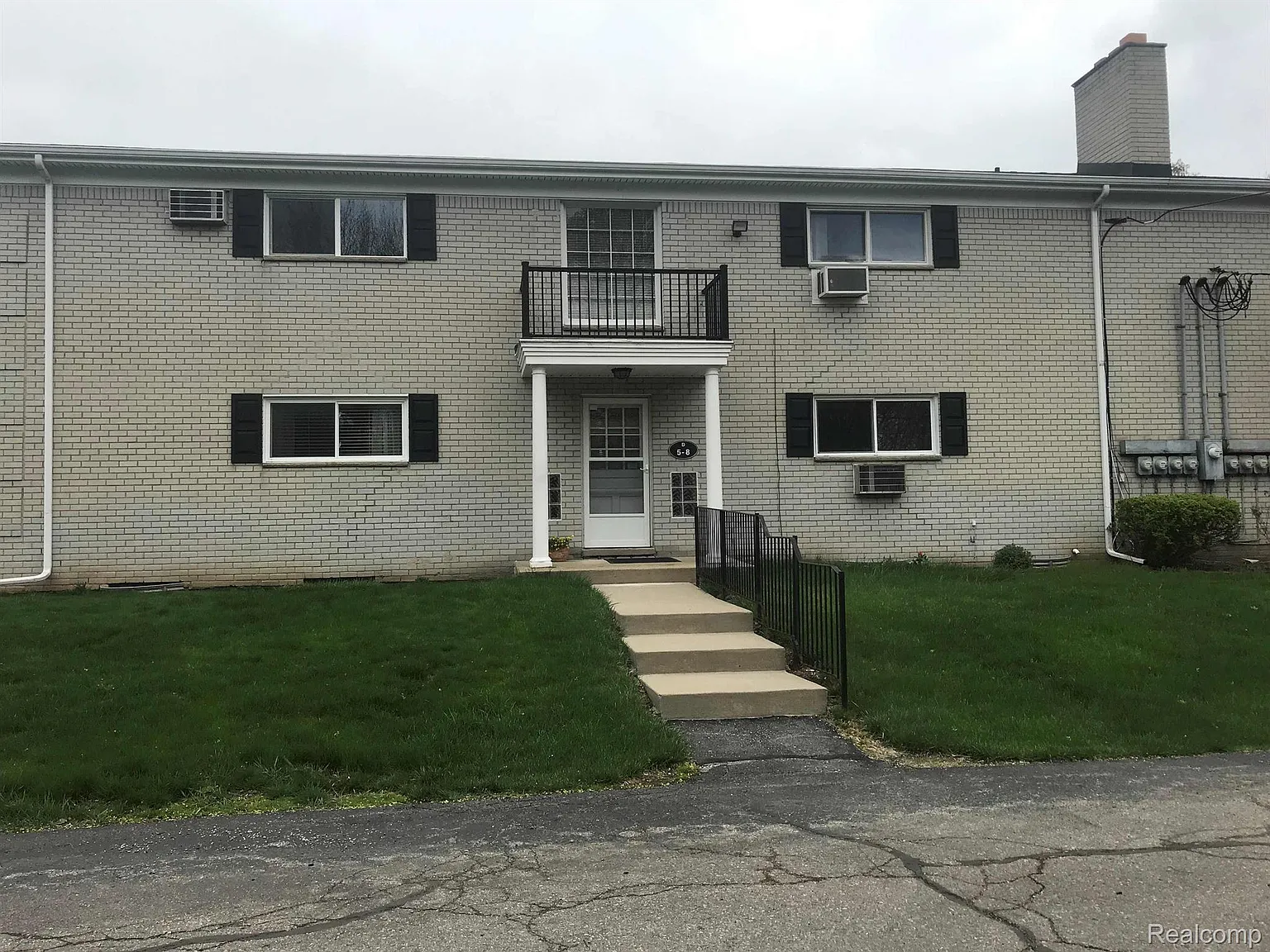 100 W Hickory Grove Rd APT D8 photo 1