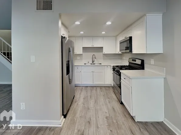6439 Big Pine Way #1, Las Vegas, NV 89108