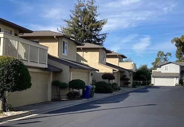 21933 Nugget Canyon Dr — Photo 13