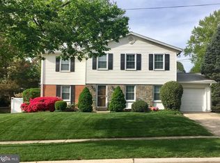 14315 Bauer Dr, Rockville, MD 20853