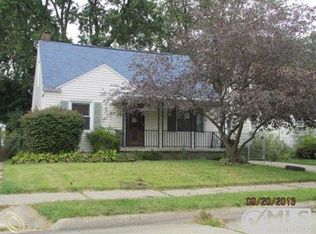 19843 Grandview St, Detroit, MI 48219