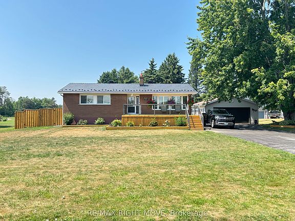 3rd image of 116 Mill St E