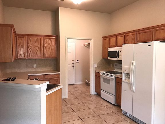 Kitchen - All Appliances Included
