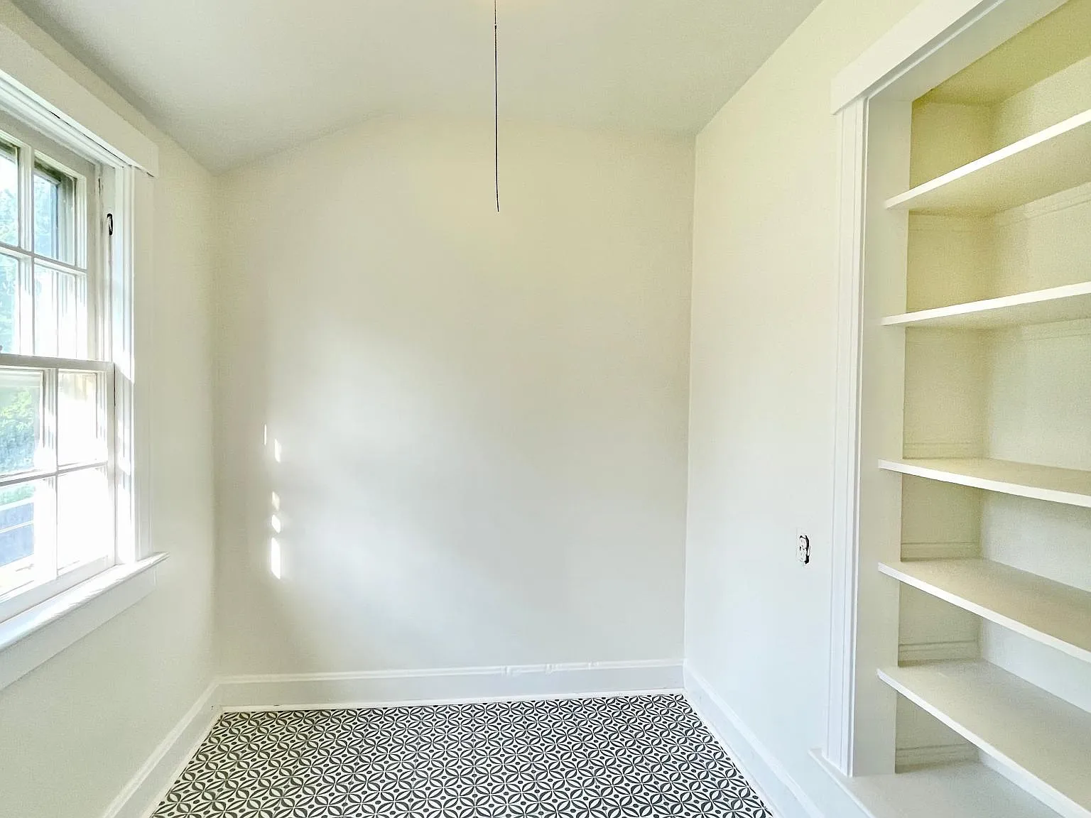 2 bed, 800 sqft, $1,250 — Photo 3