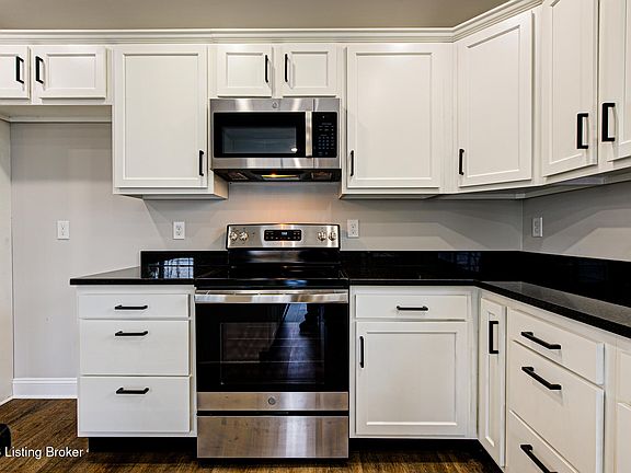 3rd image of 10010 Madder Way