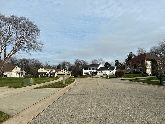 4th image of 5347 S Pine Slope Ct SW