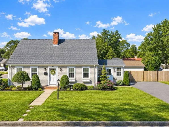 189 Adelaide St, New Bedford, MA 02745