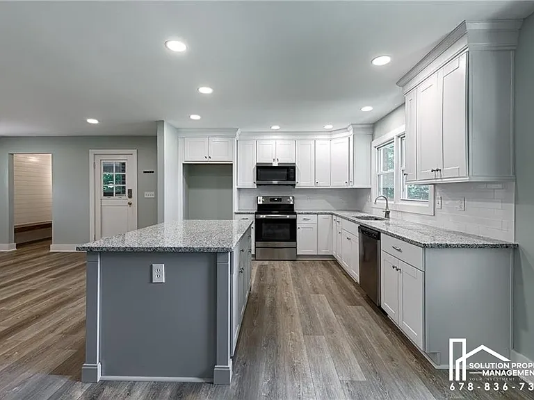 3979 Potomac Dr NW — Photo 6
