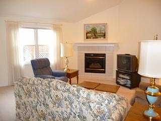 2nd image of 2432 Heatherlake Pl