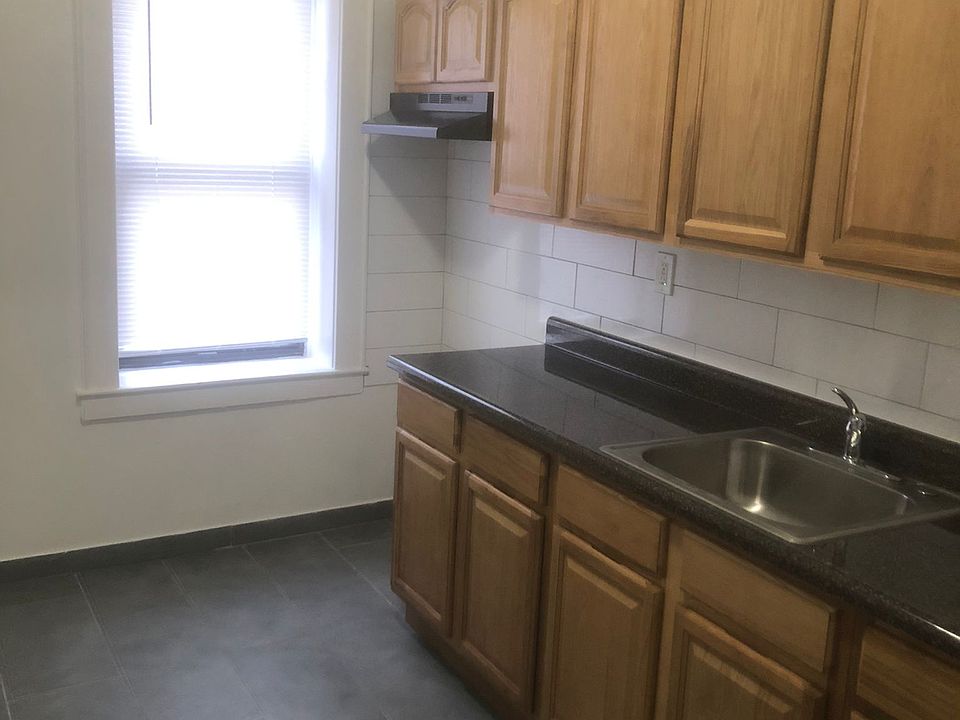 1st image of 266 4th Ave APT 34B