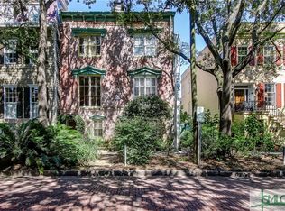 210 W Jones St, Savannah, GA 31401