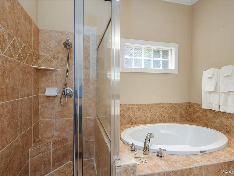 2230 Wyndgate Dr — Photo 20