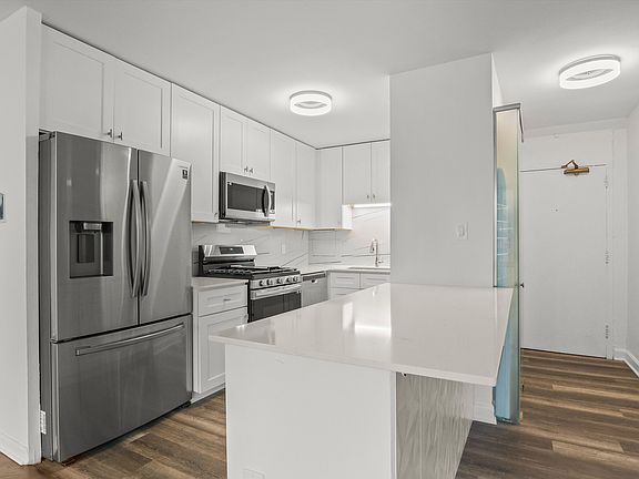 2nd image of 1000 N Lake Shore Dr APT 802