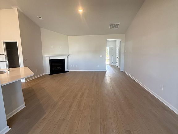 5th image of 1123 Beach Way Ln.