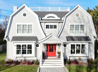 4 Leslie St, Falmouth, MA 02543