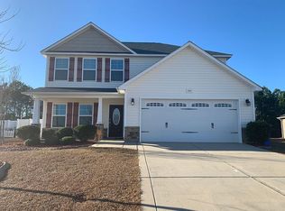 532 Collinwood Dr, Raeford, NC 28376