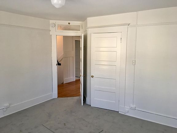 3rd image of 140 E Blithedale Ave