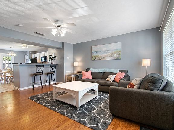 4th image of 125 Oak Valley Cir