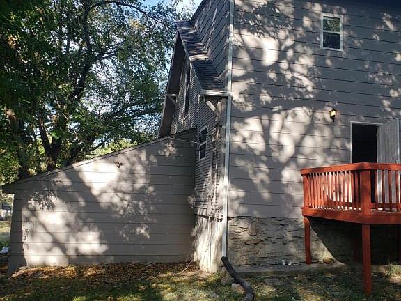 4th image of 5737 Indiana Ave