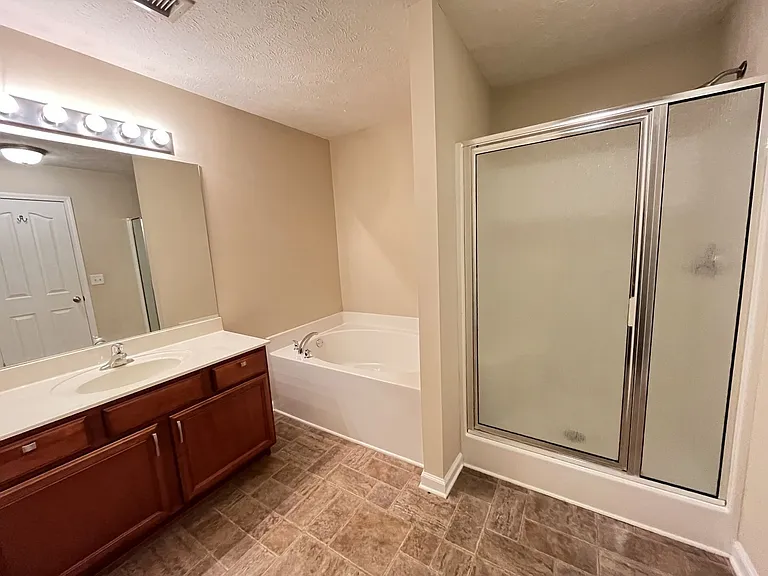 3323 Risen Star Dr — Photo 9
