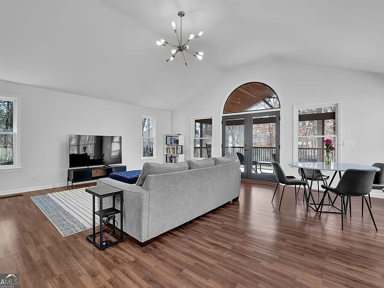 3474 Hildon Cir — Photo 36