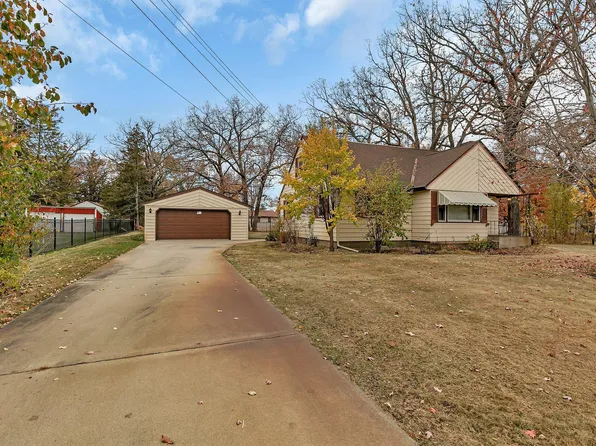 35 Cherry St N, Waite Park, MN 56387