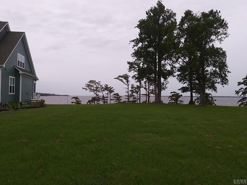 1st image of 158 W Royal Way
