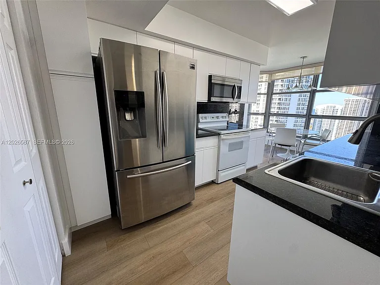3530 Mystic Pointe Dr #2709 — Photo 21