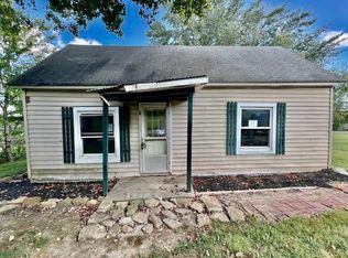 517 Church St, Centertown, KY 42328