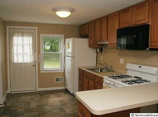 469 Tennent Rd, Manalapan, NJ 07726