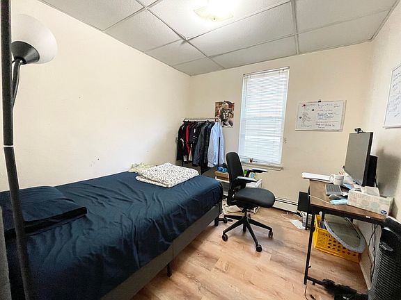 5th image of 1572 Tremont St #4