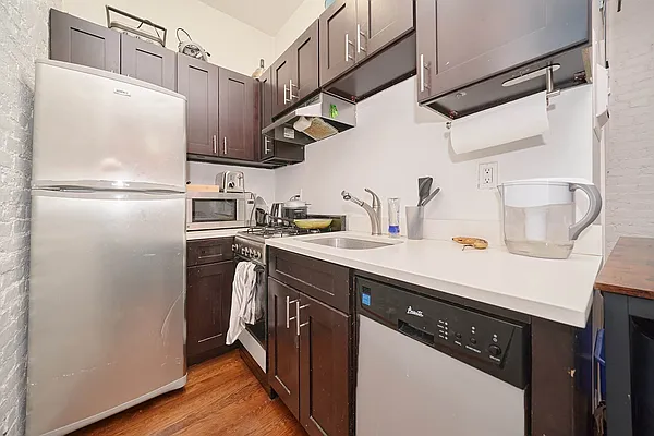 Rented by Living New York | media 22