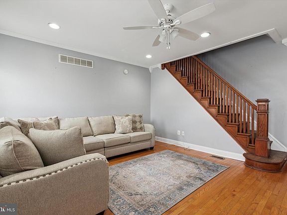 3rd image of 116 Dawson St